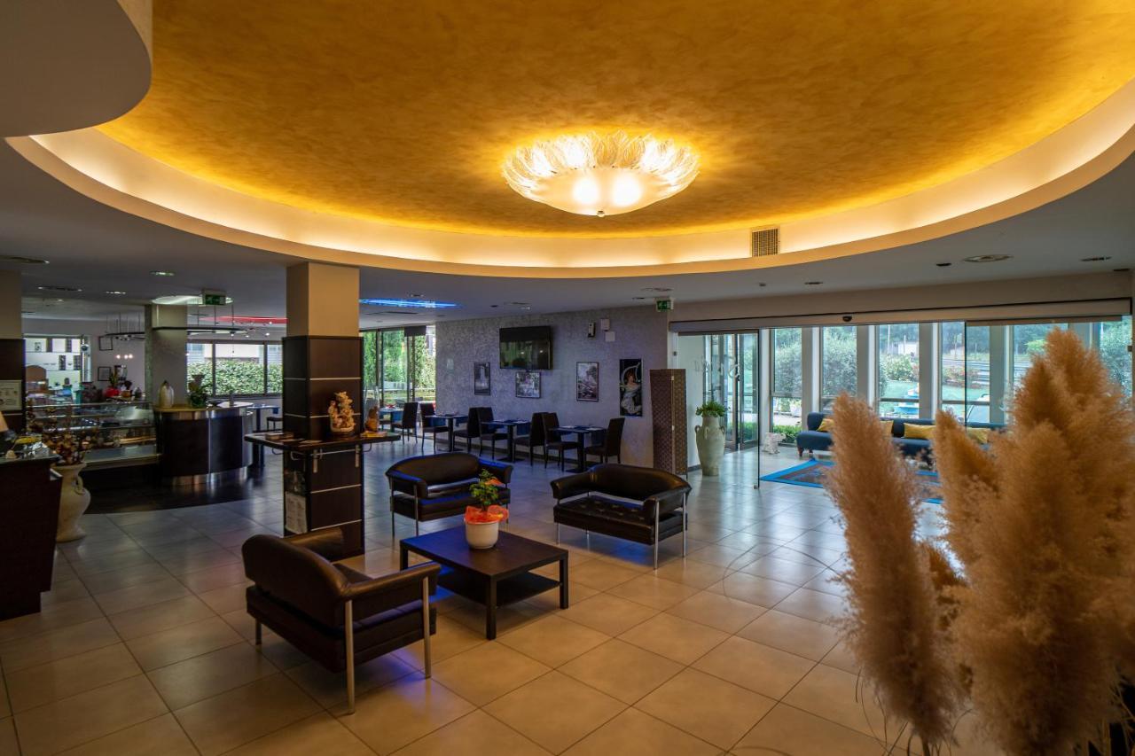 Hotel Insteia 宝拉 外观 照片