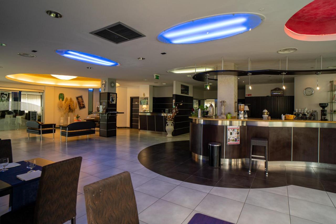Hotel Insteia 宝拉 外观 照片