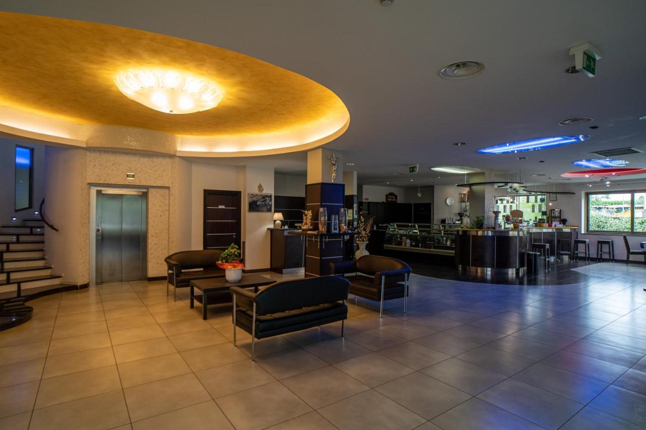 Hotel Insteia 宝拉 外观 照片