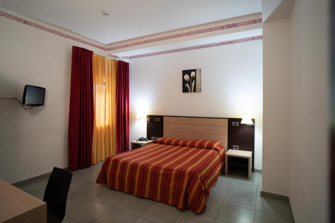 Hotel Insteia 宝拉 外观 照片